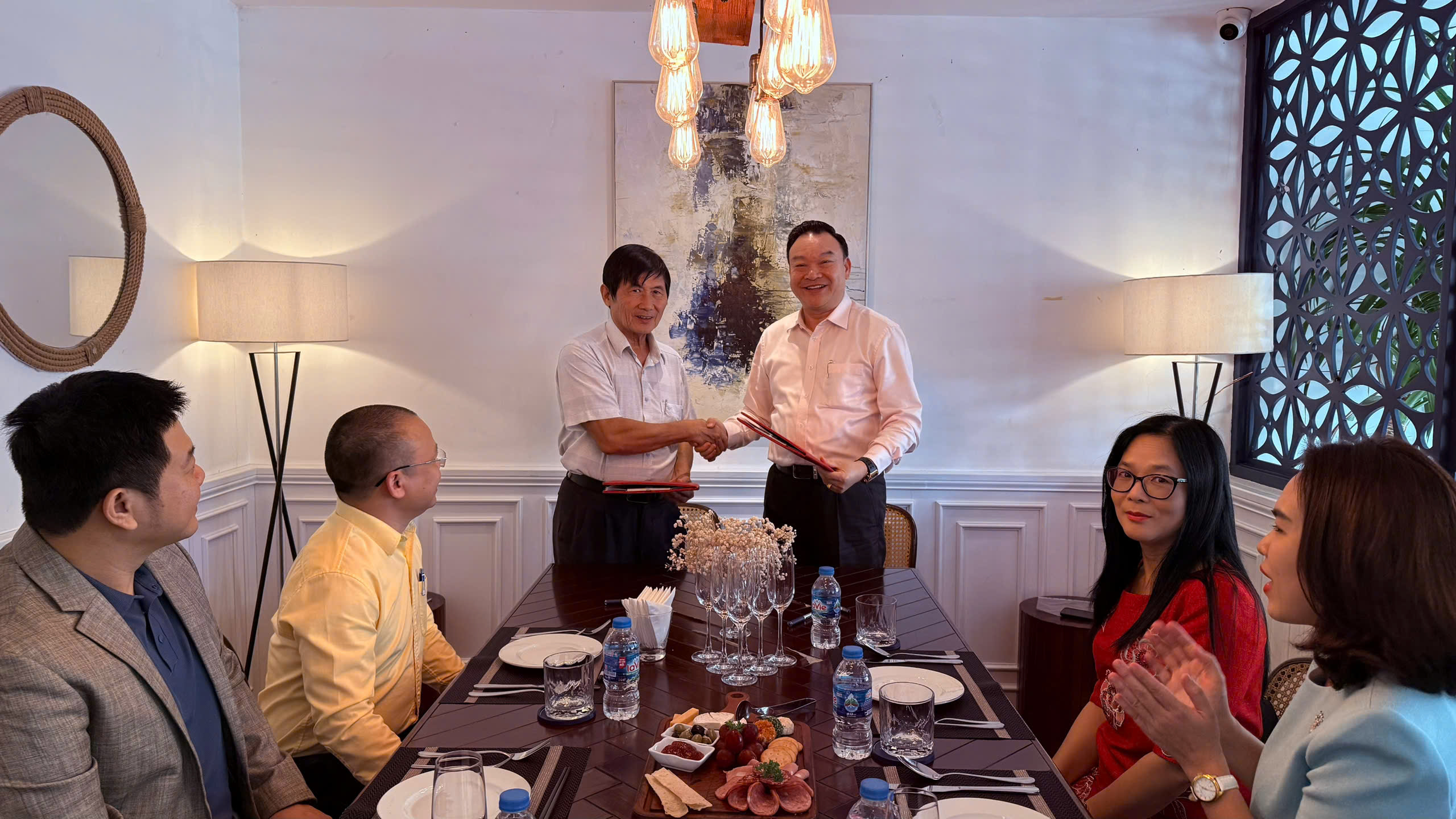 Lễ nhận bàn giao Cty Ngôi Sao Việt