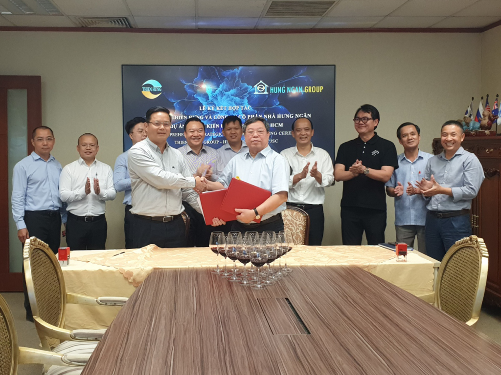 Lễ ký kết hợp tác với Hưng Ngân Group