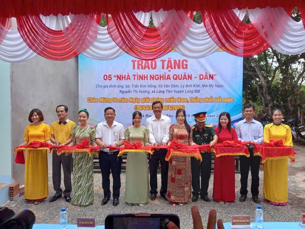 Thiên Hưng Group trao tặng Nhà tình nghĩa